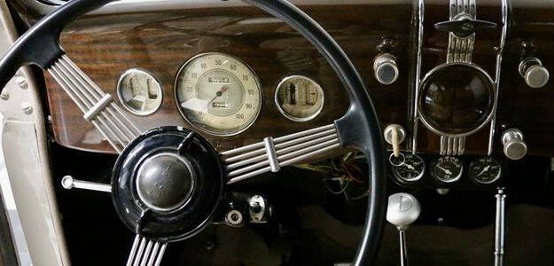 1936 Ford Custom 87