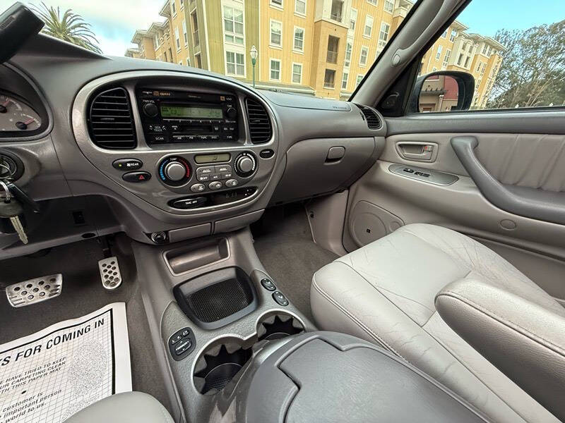 2004 Toyota Sequoia Limited