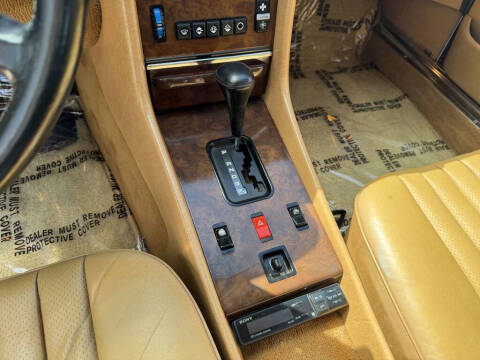 1987 Mercedes-Benz 560-Class 560 SL