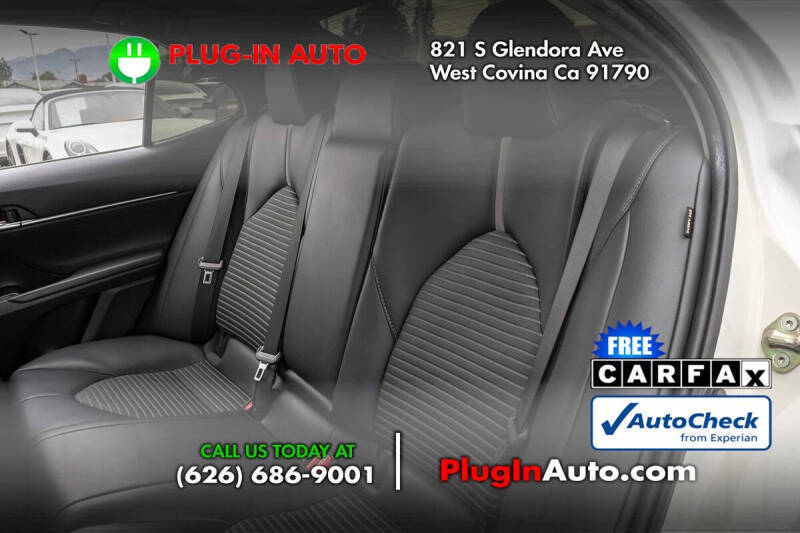 2020 Toyota Camry SE