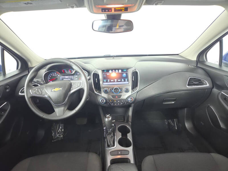 2017 Chevrolet Cruze LT Auto