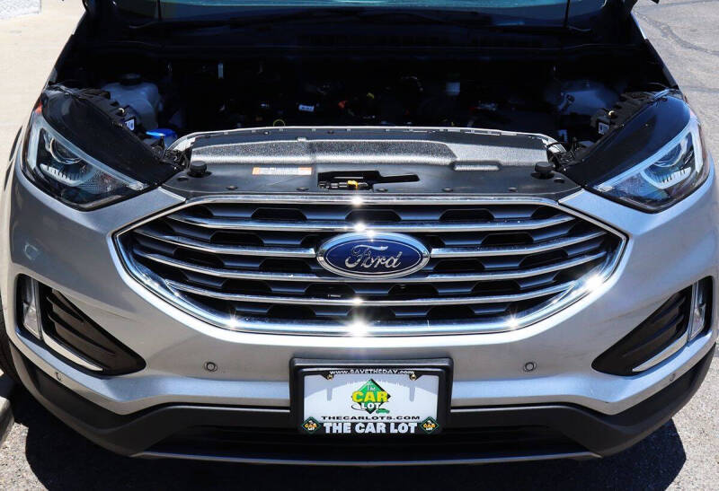 2021 Ford Edge Titanium