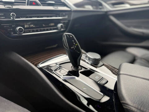 2018 BMW 5 Series 530i