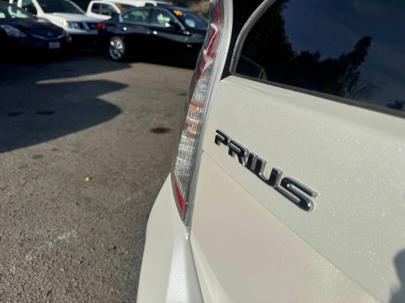 2012 Toyota Prius Two