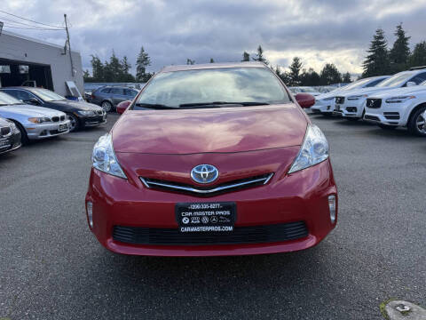 2012 Toyota Prius v Five