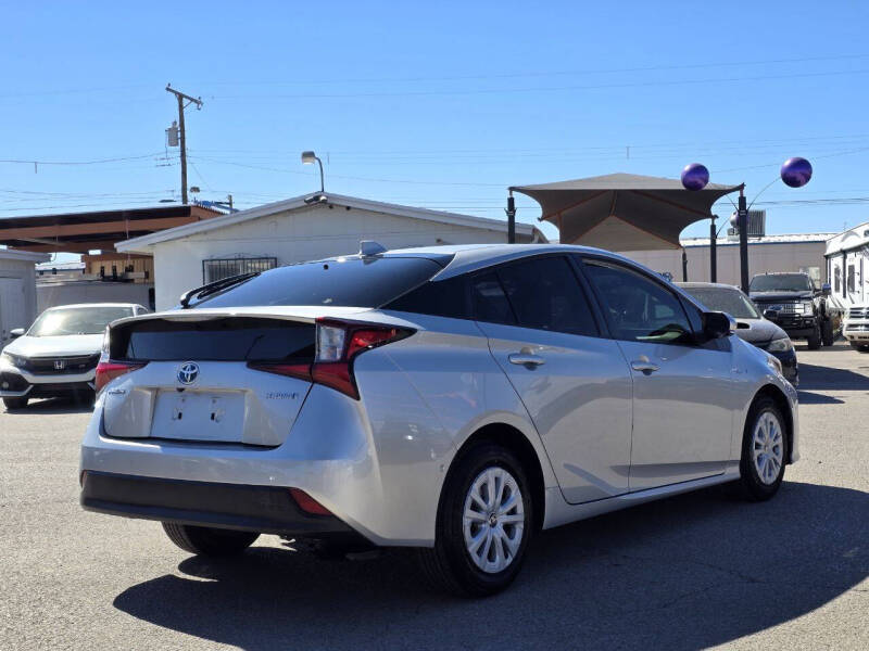 2021 Toyota Prius LE