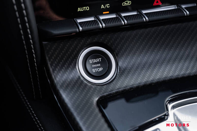 2021 Jaguar F-TYPE R-Dynamic