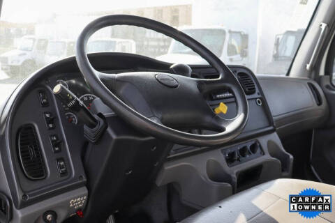 2019 Freightliner M2 106