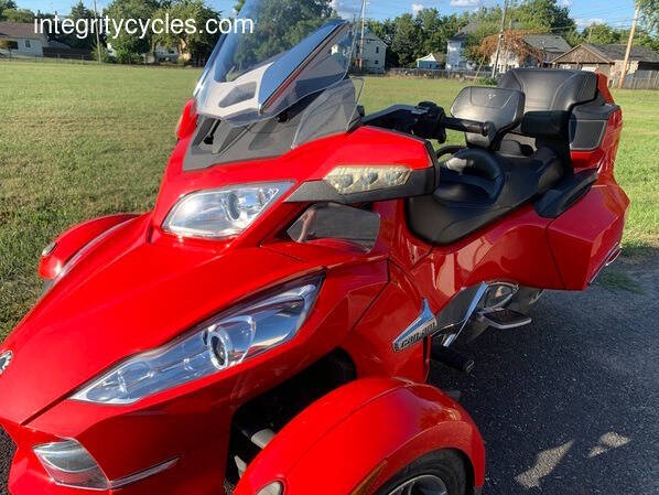 2012 Can-Am Spyder RT-S SE5