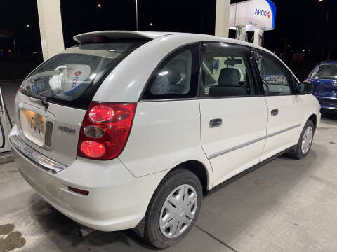 2000 Toyota Nadia