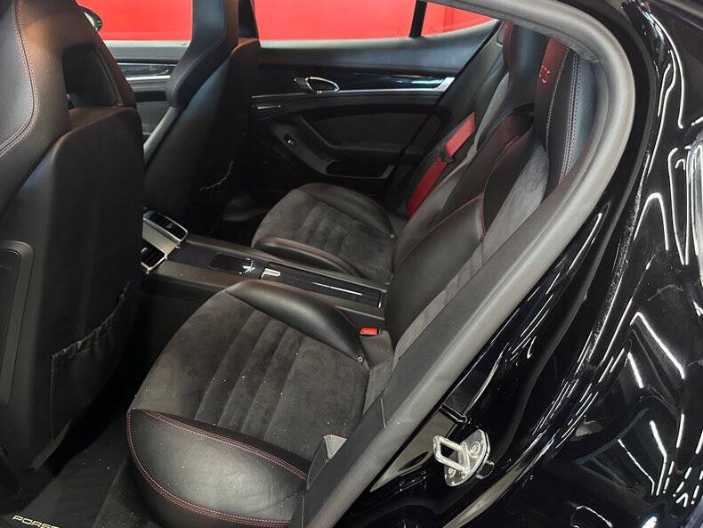 2013 Porsche Panamera GTS