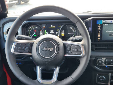2025 Jeep Wrangler Sahara 4xe