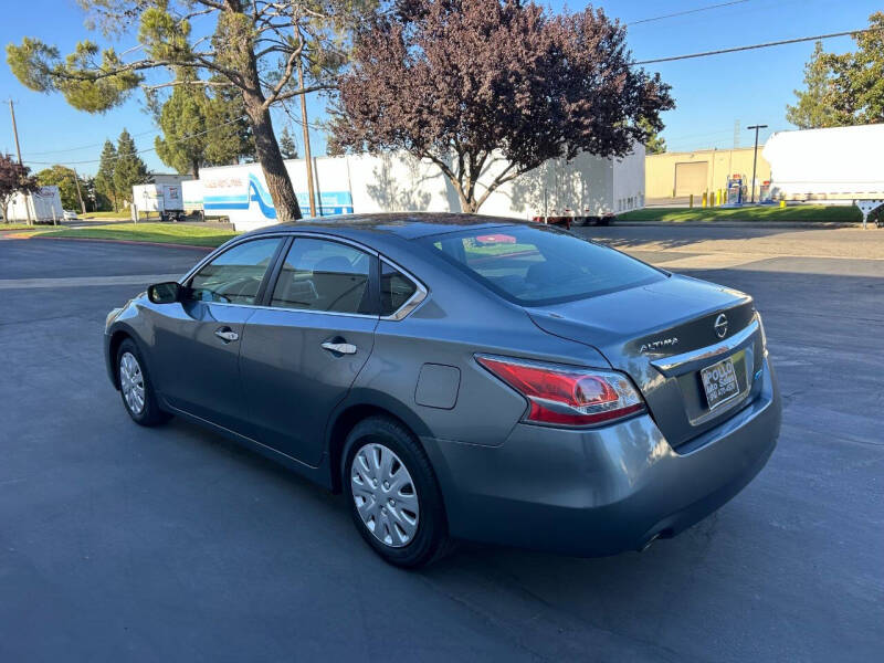 2014 Nissan Altima null photo 8