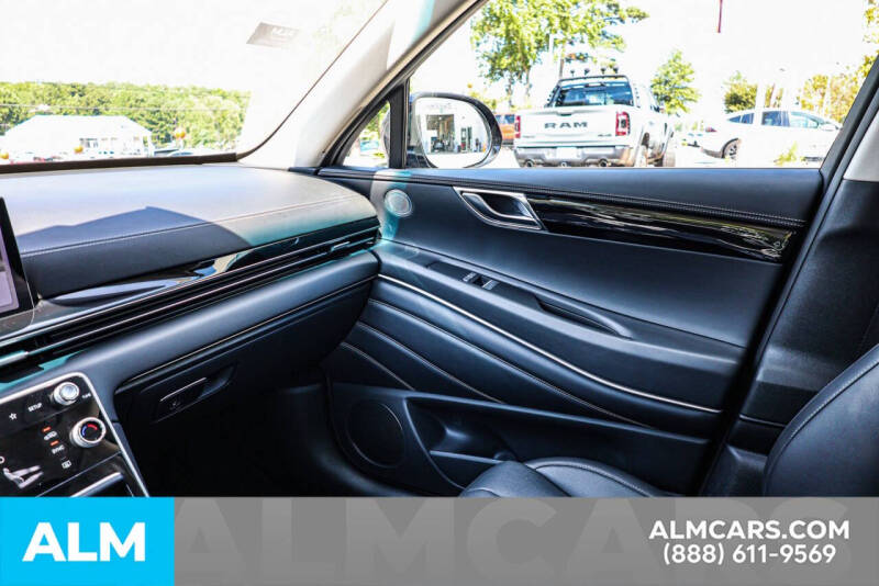 2025 Genesis GV80 2.5T Standard