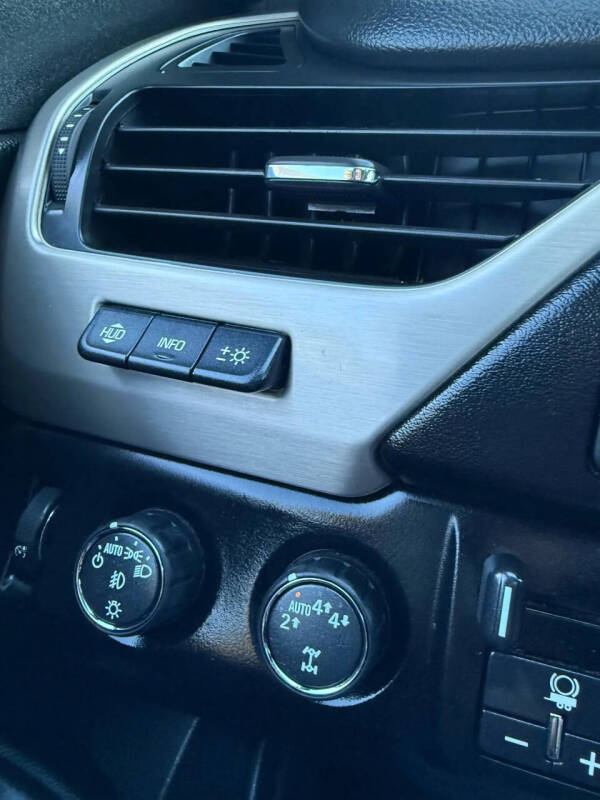 2017 GMC Yukon XL Denali