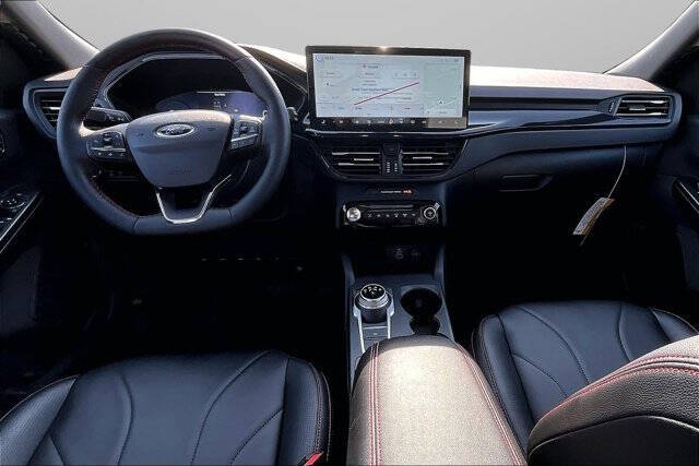 2026 Ford Escape ST-Line Elite