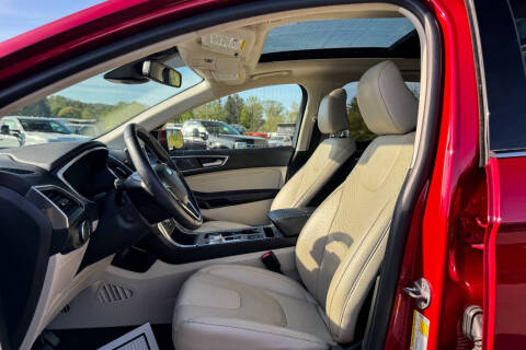 2021 Ford Edge Titanium