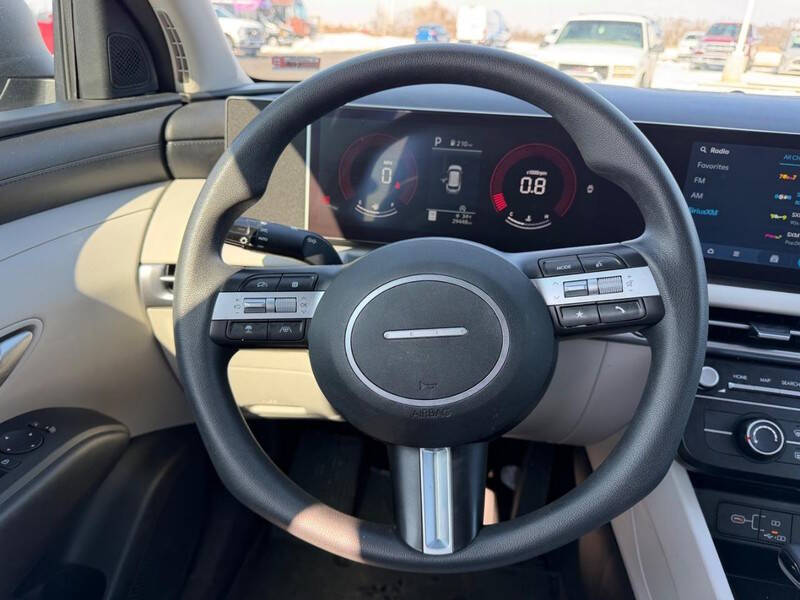 2025 Hyundai Tucson SE
