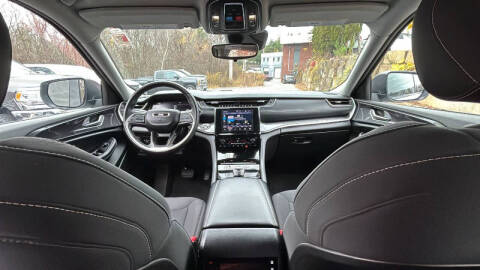 2021 Jeep Grand Cherokee L Laredo