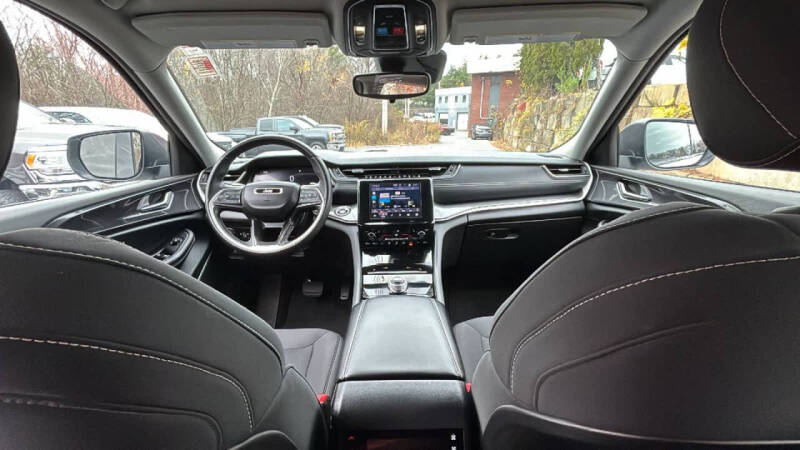 2021 Jeep Grand Cherokee L Laredo