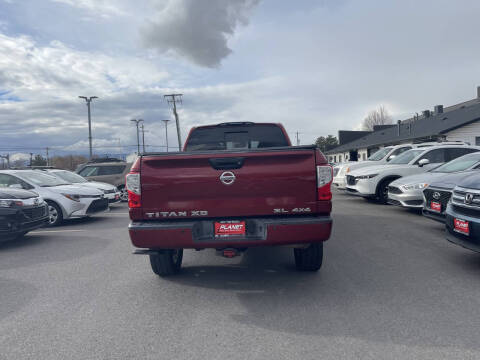 2017 Nissan Titan XD SL