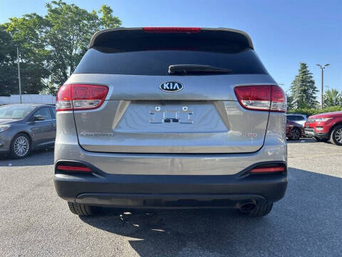 2018 Kia Sorento LX