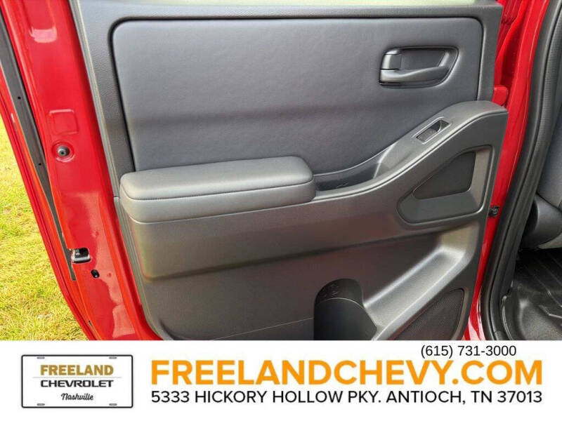 2022 Nissan Frontier S