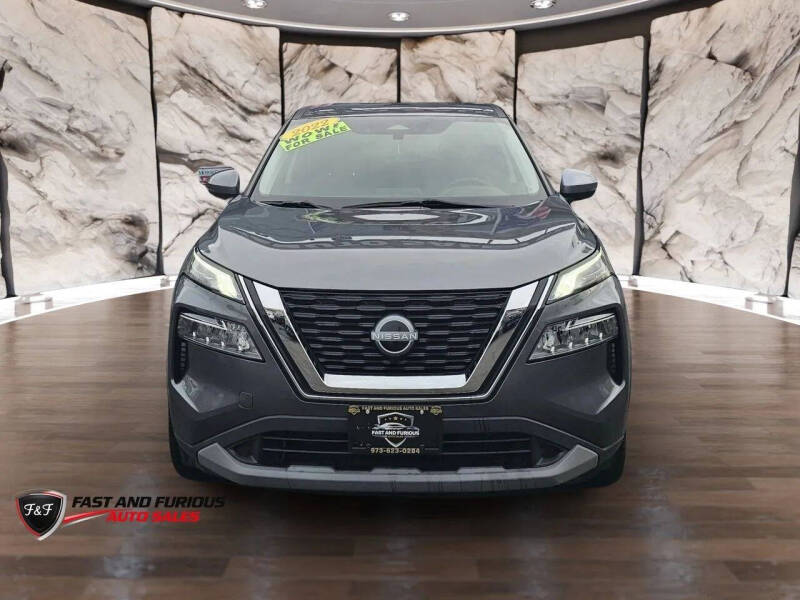 2022 Nissan Rogue SV