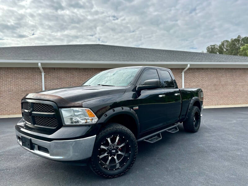 Lux Motors Loganville in Loganville, GA