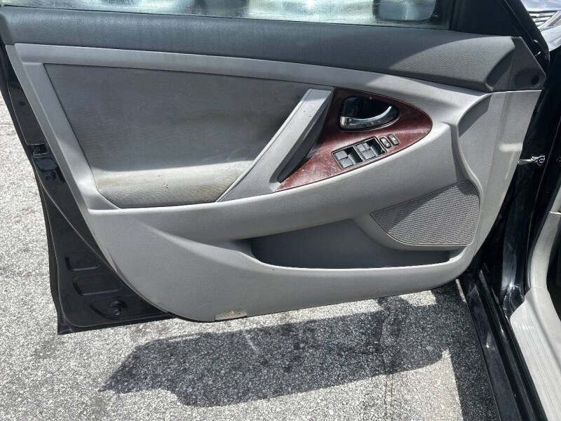 2007 Toyota Camry LE