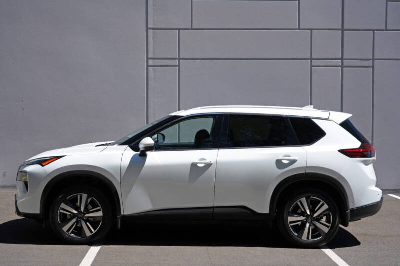2024 Nissan Rogue SL