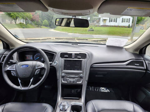 2018 Ford Fusion SE