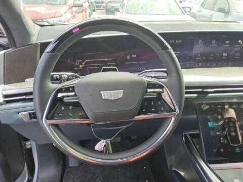 2025 Cadillac Escalade IQ Sport 2