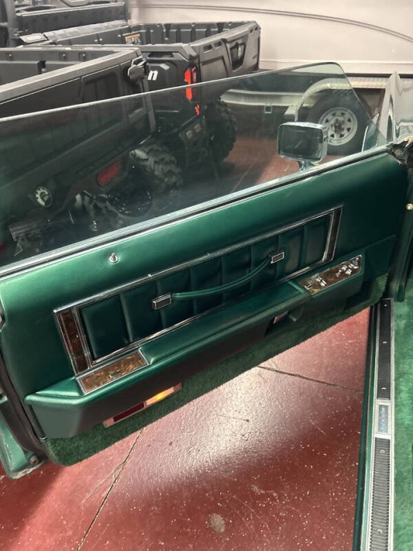 1977 Lincoln Mark V