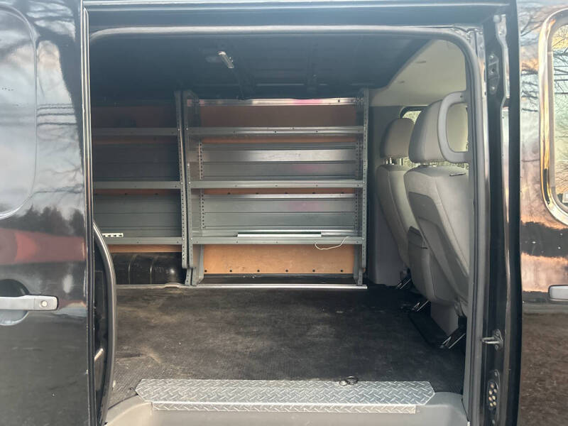 2013 Nissan NV 2500 HD S