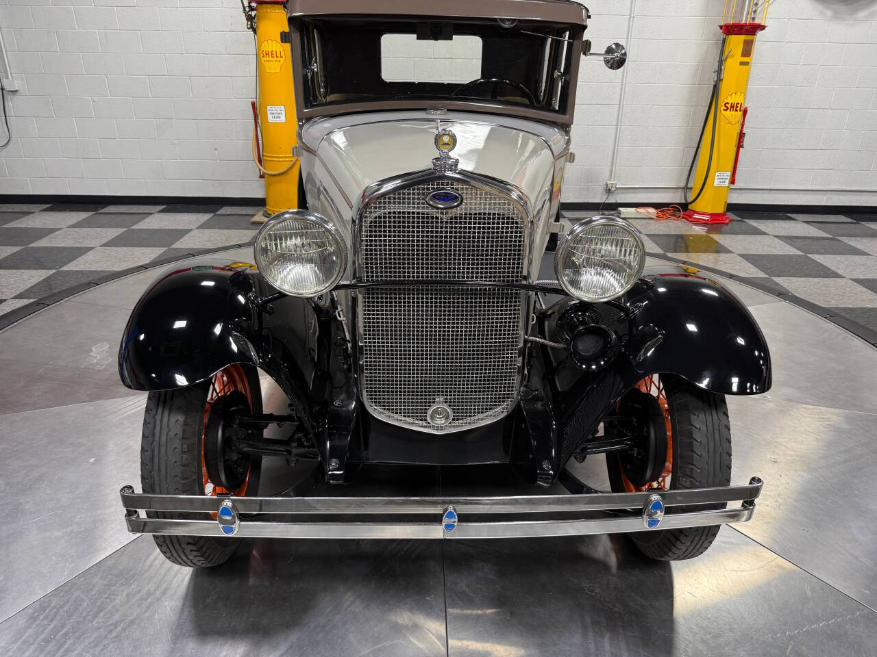 1930 Ford Model A 28