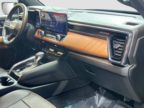 2023 GMC Canyon AT4