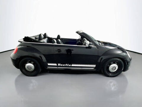 2013 Volkswagen Beetle Convertible