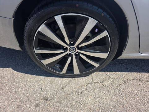 2021 Nissan Altima 2.5 SR