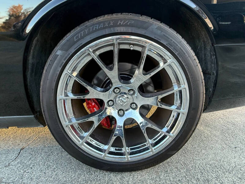 2009 Dodge Challenger SRT8