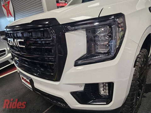 2023 GMC Yukon SLT