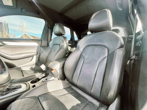 2017 Audi Q3 2.0T quattro Prestige