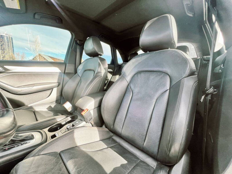 2017 Audi Q3 2.0T quattro Prestige