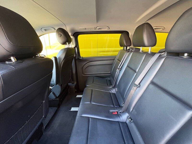 2016 Mercedes-Benz Metris Passenger