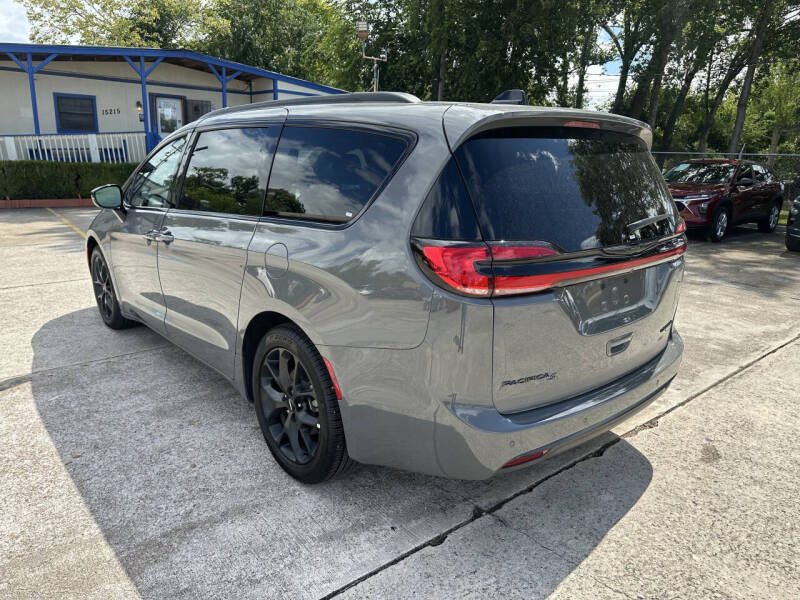 2025 Chrysler Pacifica Limited