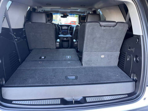 2019 Cadillac Escalade Luxury