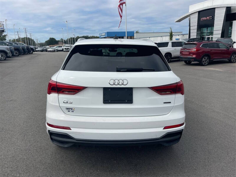 2023 Audi Q3 quattro S line Premium 45 TFSI