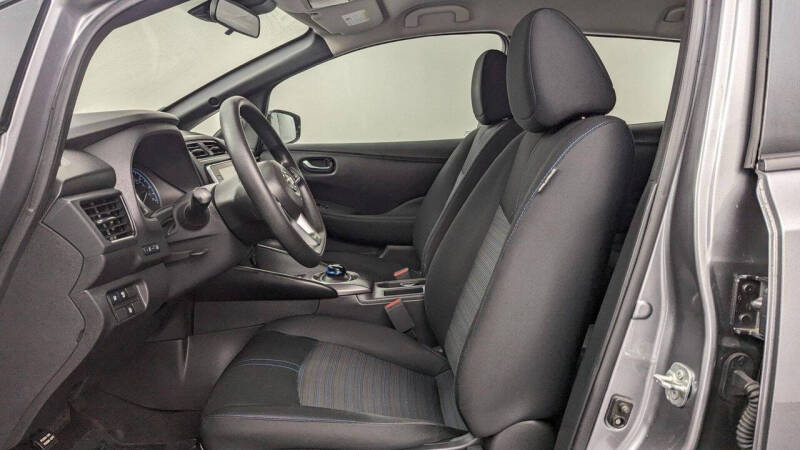 2022 Nissan LEAF S
