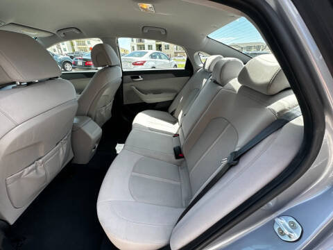 2017 Hyundai Sonata SE