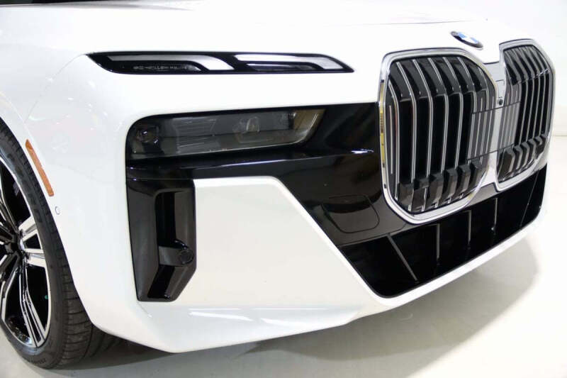 2023 BMW 7 Series 760i xDrive
